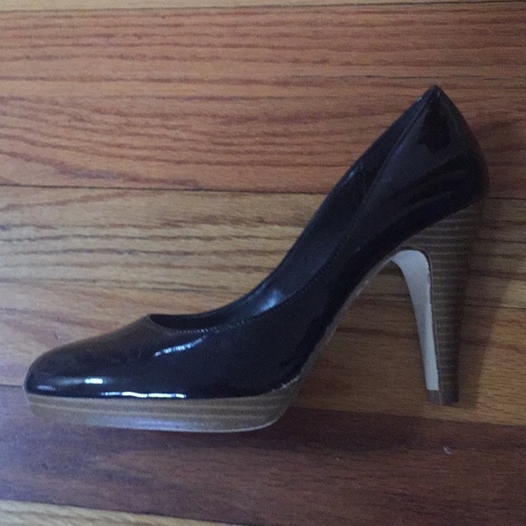 Black patent small platform hi heels - Picture 4 of 7